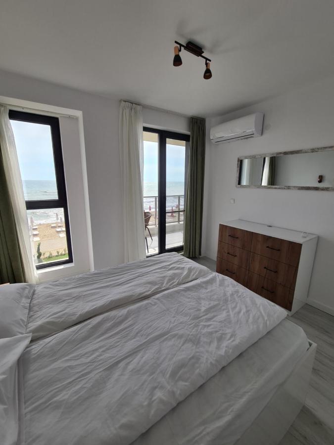 Gold Beach Apart Obzor Bagian luar foto
