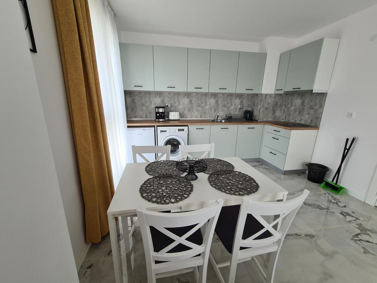 Gold Beach Apart Obzor Bagian luar foto