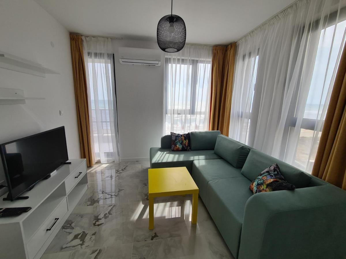 Gold Beach Apart Obzor Bagian luar foto