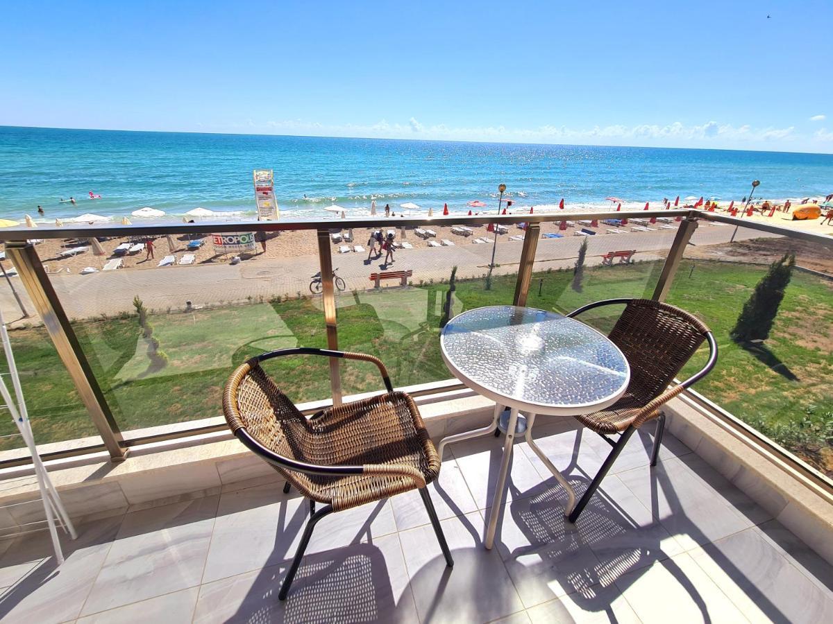Gold Beach Apart Obzor Bagian luar foto
